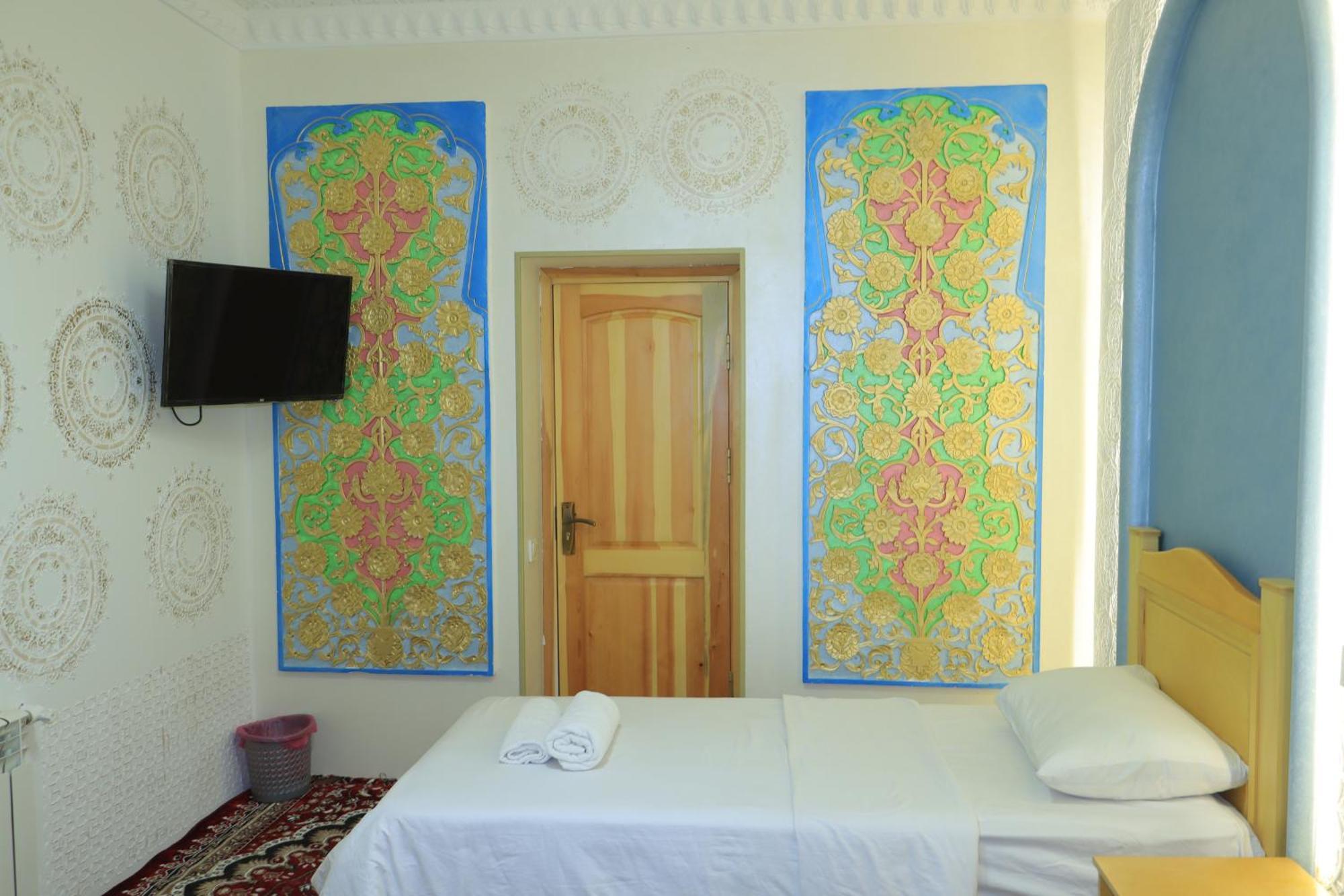 בוקורו Boutique Alisher מראה חיצוני תמונה